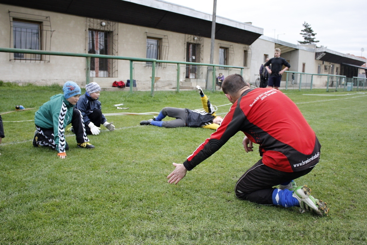 Brankářský trénink BFŠ - TJ Čechie Dubeč - 10.4.2014