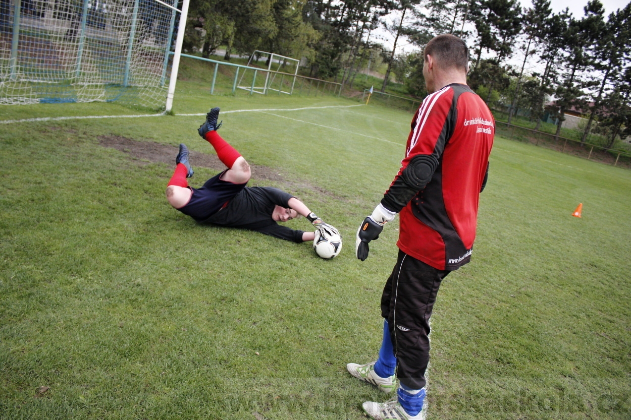 Brankářský trénink BFŠ - TJ Čechie Dubeč - 10.4.2014